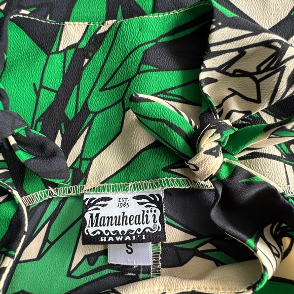 Manuheali’i Green Black & Off-White Sleeveless Blouse Toddler Sz Small - Picture 6 of 10